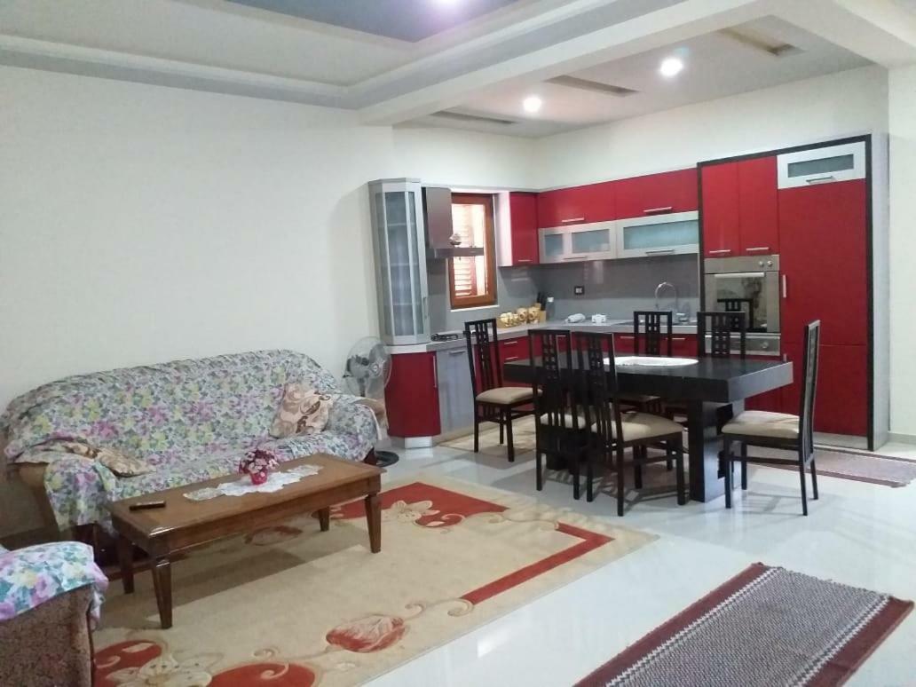 Appartement Duplex In Center Tirana